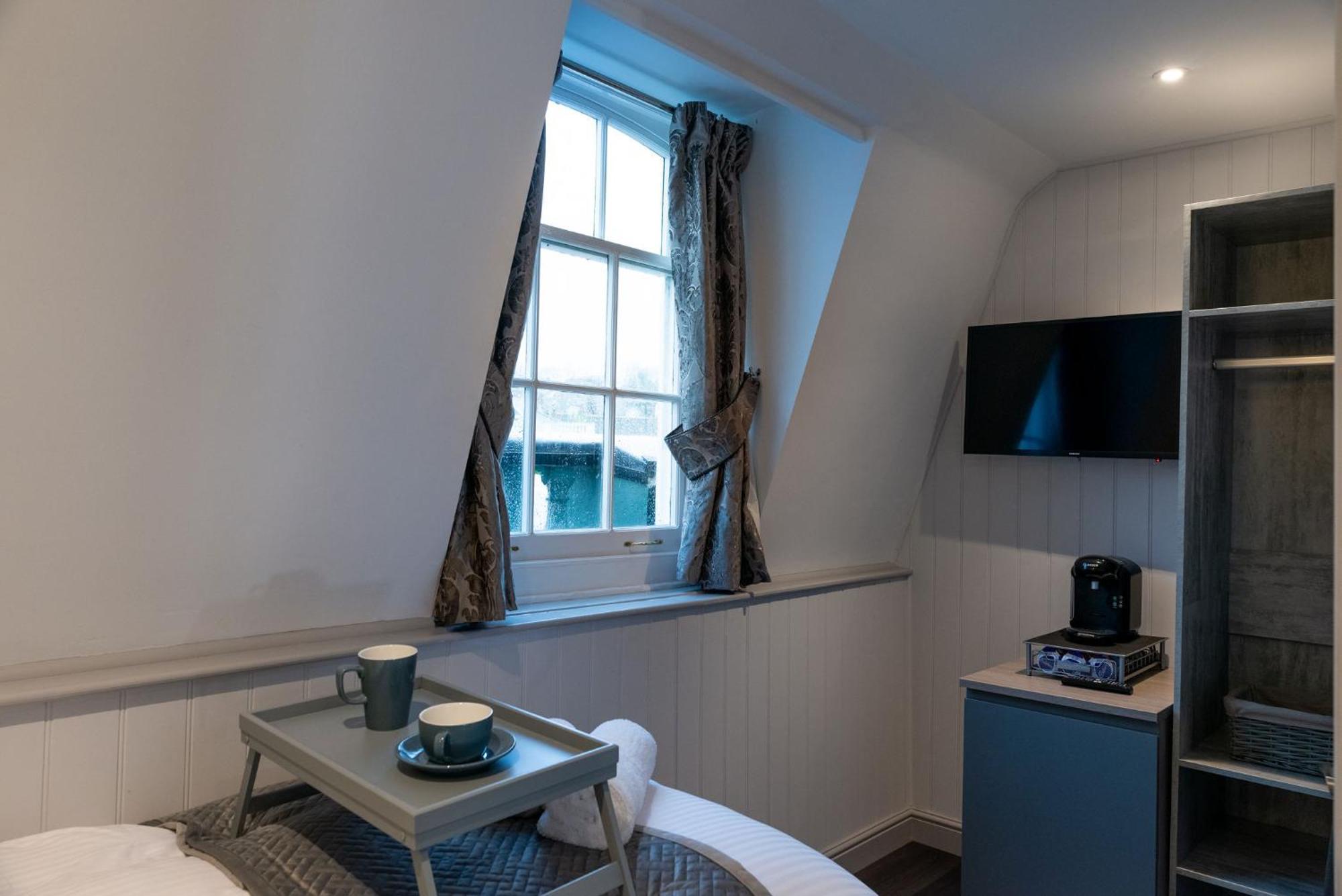 The Three Crowns B&B Plymouth Cameră foto